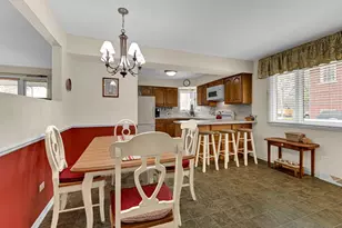 18538 Oakley Ave, Lansing, IL 60438 - Photo 9