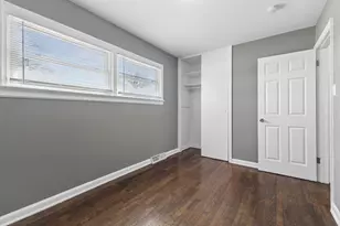 815 W 187th St, Glenwood, IL 60425 - Photo 7