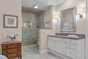 852 Gloucester Crossing, Lake Forest, IL 60045 - Photo 17