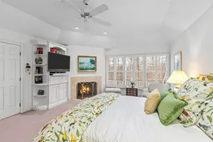 852 Gloucester Crossing, Lake Forest, IL 60045 - Photo 15