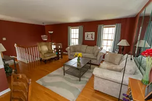 332 Byron Ave, Bloomingdale, IL 60108 - Photo 5