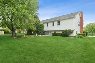 1000 W Hunting Dr, Palatine, IL 60067 - Photo 25