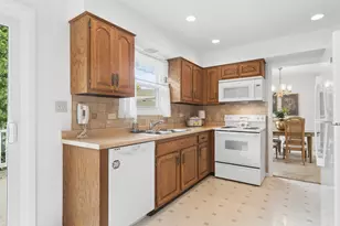 1000 W Hunting Dr, Palatine, IL 60067 - Photo 9