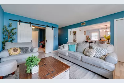 4 W Beech Drive, Schaumburg, IL 60193 - Photo 9