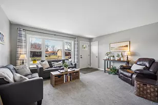 425 Kishwaukee St, Marengo, IL 60152 - Photo 3