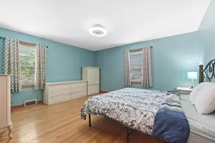 2928 W 92nd St, Evergreen Park, IL 60805 - Photo 17
