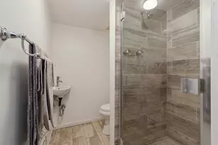 2928 W 92nd St, Evergreen Park, IL 60805 - Photo 25