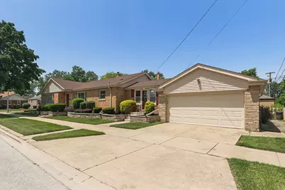 2928 W 92nd Street, Evergreen Park, IL 60805 - Photo 3