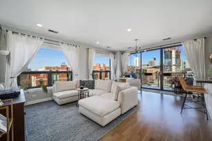 859 W Erie St, Chicago, IL 60642 - Photo 3