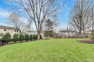 1604 Pleasant Ct, Libertyville, IL 60048 - Photo 37