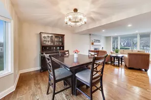 1604 Pleasant Ct, Libertyville, IL 60048 - Photo 7