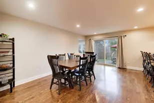 1604 Pleasant Ct, Libertyville, IL 60048 - Photo 11