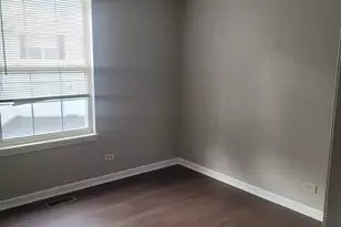 1349 Orleans Dr, Mundelein, IL 60060 - Photo 11