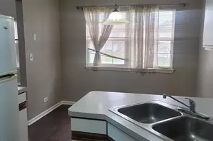 1349 Orleans Dr, Mundelein, IL 60060 - Photo 9