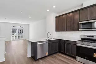 535 Yosemite Wy, Mundelein, IL 60060 - Photo 13