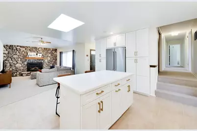 2936 Halifax Avenue, Westchester, IL 60154 - Photo 9