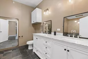 1155 S State St, Chicago, IL 60605 - Photo 13