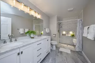 350 Normandie Dr, Sugar Grove, IL 60554 - Photo 13