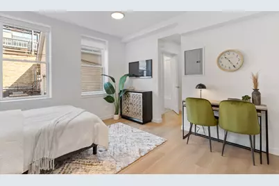 1650 W Roscoe Street #210, Chicago, IL 60657 - Photo 3