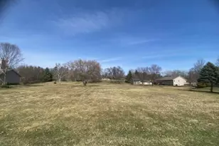 11831 Bowen Pkwy, Roscoe, IL 61073 - Photo 1