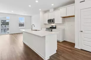 537 Yosemite Wy, Mundelein, IL 60060 - Photo 5