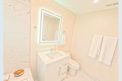 3929 N Oleander Avenue, Chicago, IL 60634 - Photo 17