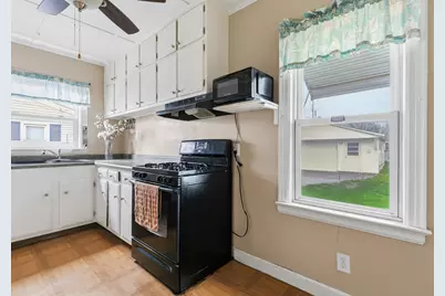 2202 46th Street, Moline, IL 61265 - Photo 7