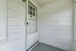 2202 46th St, Moline, IL 61265 - Photo 25