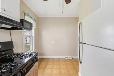 2202 46th Street, Moline, IL 61265 - Photo 9