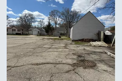 3207 Kishwaukee Street, Rockford, IL 61109 - Photo 9