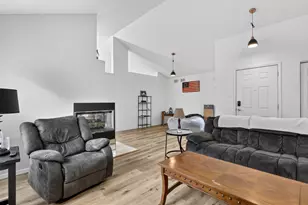 1919 Cloverdale Way, Belvidere, IL 61008 - Photo 9