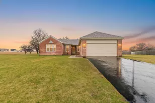 1919 Cloverdale Way, Belvidere, IL 61008 - Photo 1