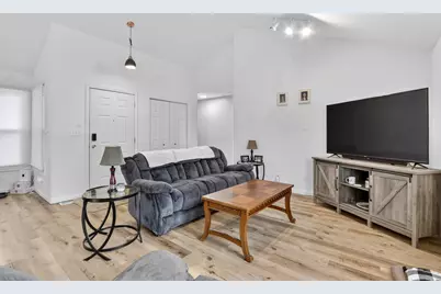 1919 Cloverdale Way, Belvidere, IL 61008 - Photo 7