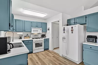 1919 Cloverdale Way, Belvidere, IL 61008 - Photo 13