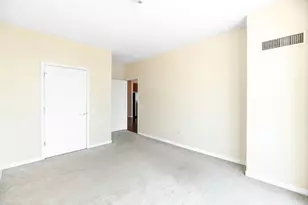757 N Orleans St, Chicago, IL 60654 - Photo 15