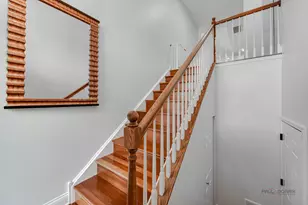 1902 Crenshaw Cir, Vernon Hills, IL 60061 - Photo 3