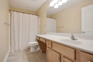 335 W Carriage Ln, Bensenville, IL 60106 - Photo 23