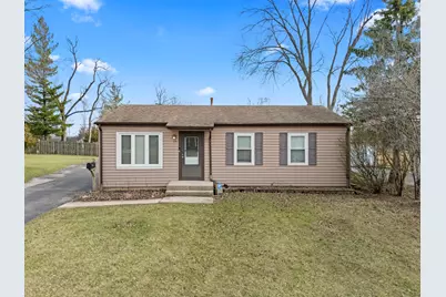 25 McCabe Drive, Streamwood, IL 60107 - Photo 1