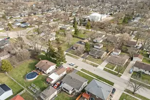 25 McCabe Dr, Streamwood, IL 60107 - Photo 21