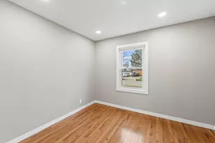 25 McCabe Dr, Streamwood, IL 60107 - Photo 15