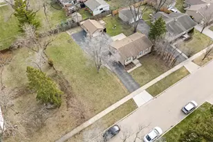 25 McCabe Dr, Streamwood, IL 60107 - Photo 23