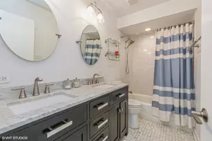 1045 W Altgeld St, Chicago, IL 60614 - Photo 13