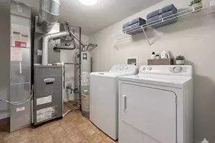 3381 Cameron Dr, Elgin, IL 60124 - Photo 21