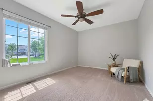 3381 Cameron Dr, Elgin, IL 60124 - Photo 17