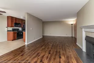 5900 Oakwood Dr, Lisle, IL 60532 - Photo 5