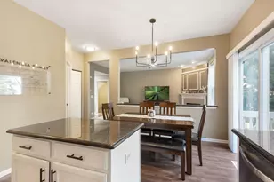 2704 Bay View Cir, Algonquin, IL 60102 - Photo 7