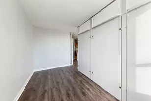 655 W Irving Park Rd, Chicago, IL 60613 - Photo 11