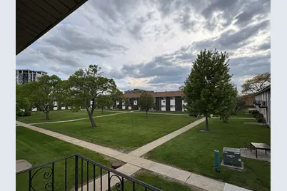 8816 N Western Avenue #2F, Des Plaines, IL 60016 - Photo 11