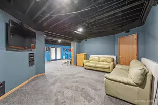 515 Surrey Ridge Dr, Cary, IL 60013 - Photo 27