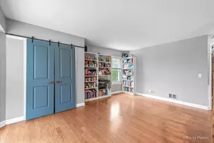 515 Surrey Ridge Dr, Cary, IL 60013 - Photo 5